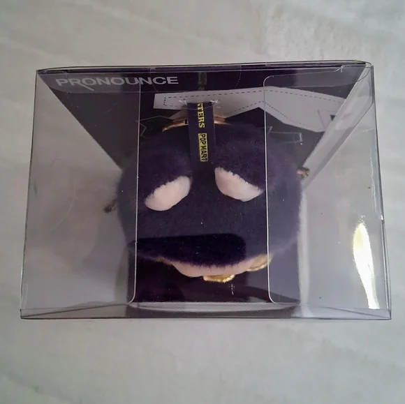 Pop Mart Labubu x Pronounce Wings of Fortune Vinyl Plush Labubu - Picture 3 of 6